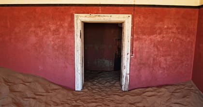Das rote Zimmer im Architektenhaus